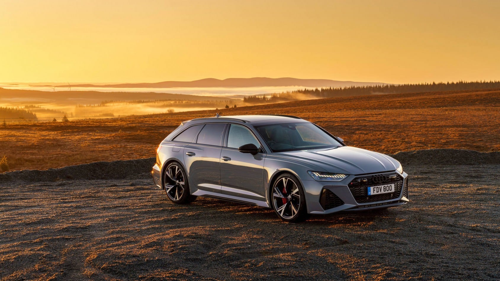 Audi RS6 sylwetka z przodu