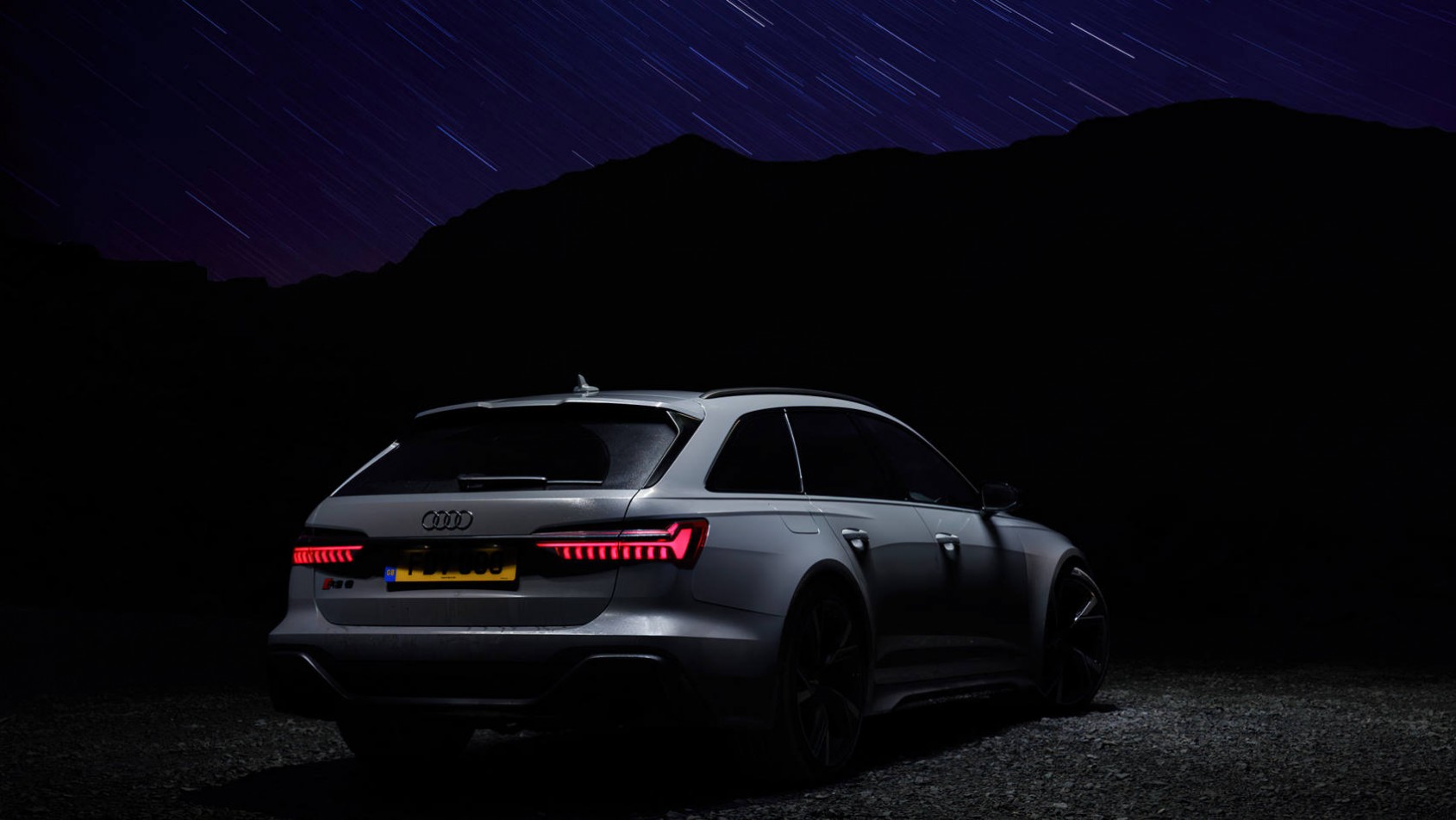 Audi RS6 sylwetka z tyłu