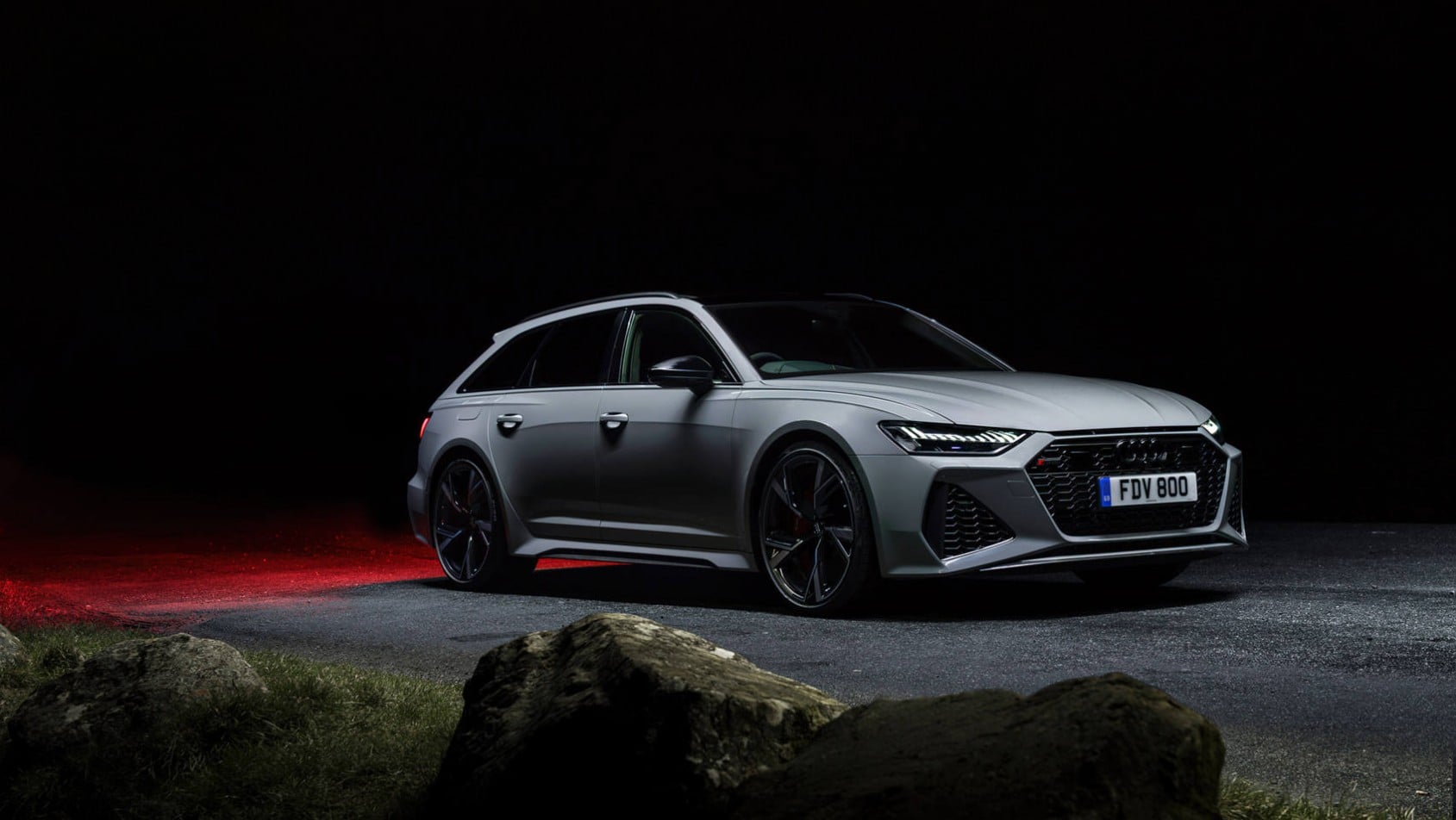 Audi RS6 sylwetka z przodu
