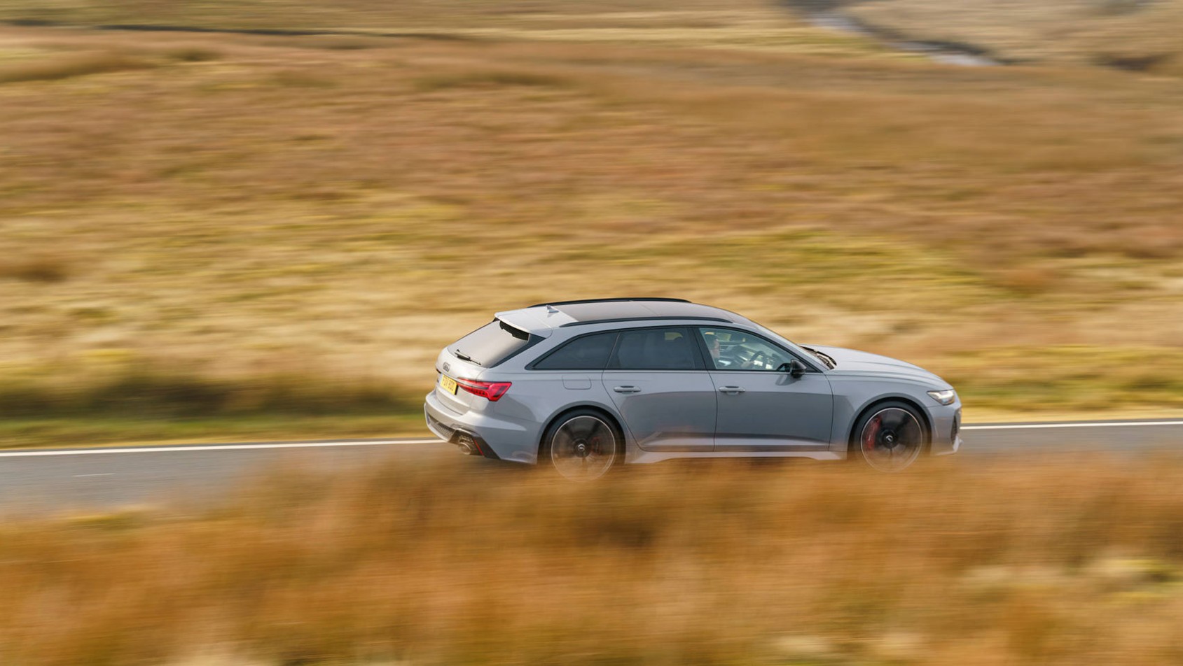 Audi RS6 bok auta
