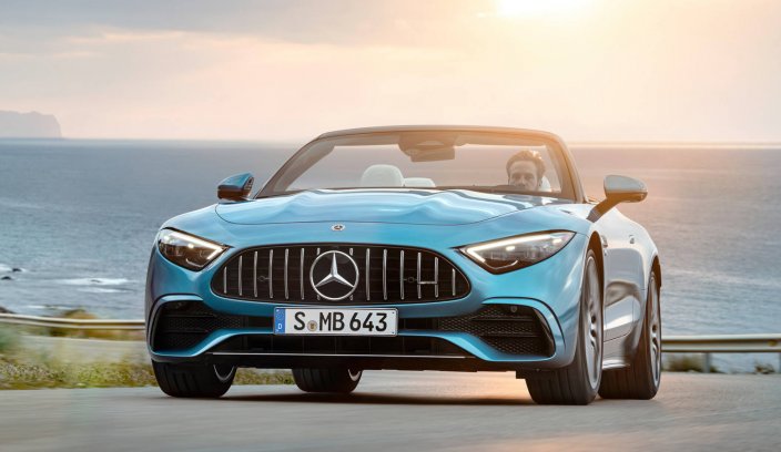Debiutuje Mercedes-AMG SL43 - front