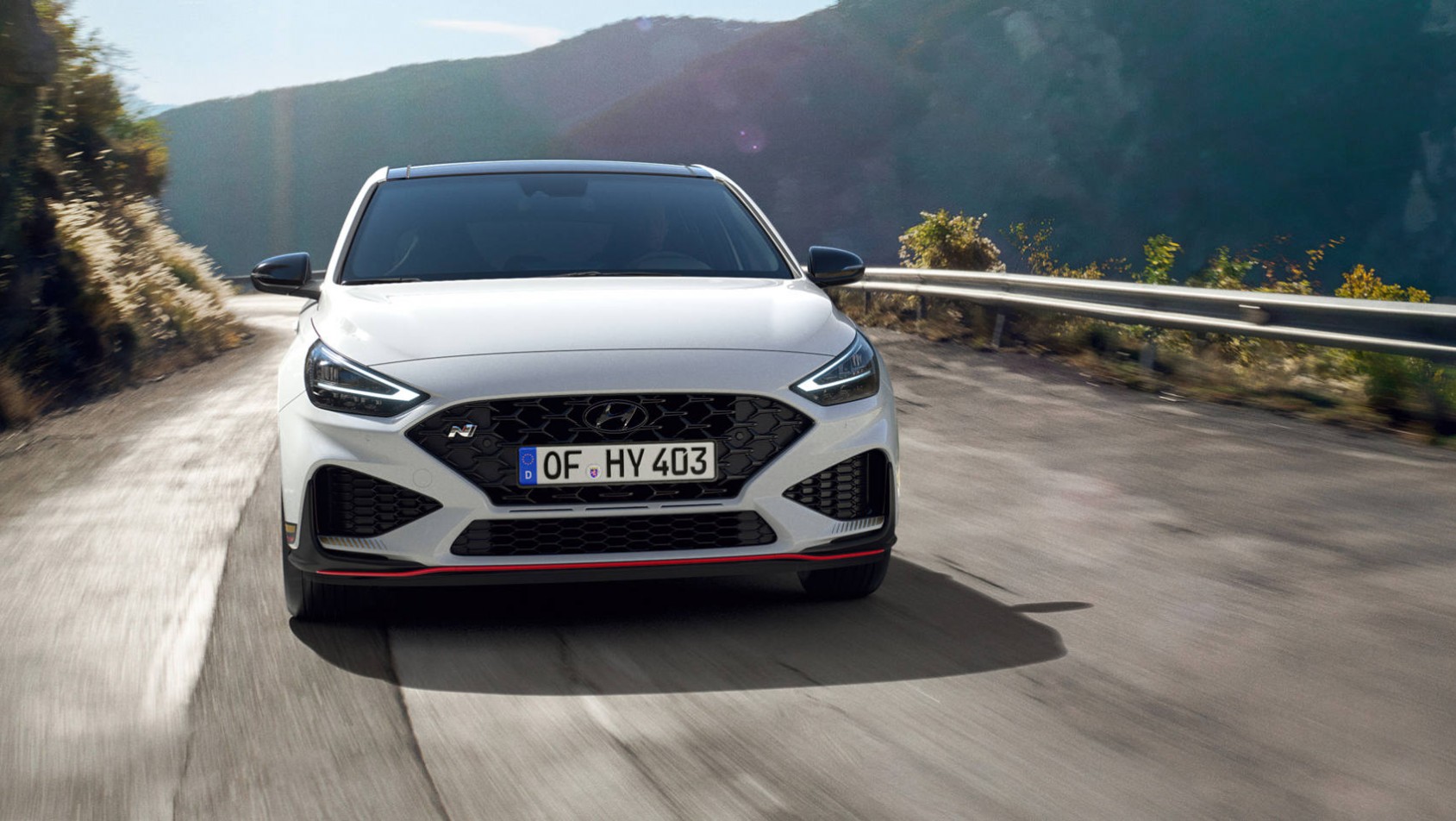 Hyundai i30 N Drive-N - zbliżenie na przód auta