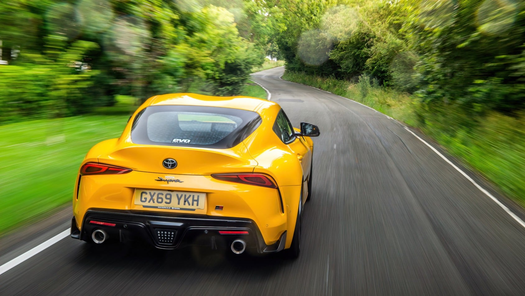 Toyota Supra GR z tyłu