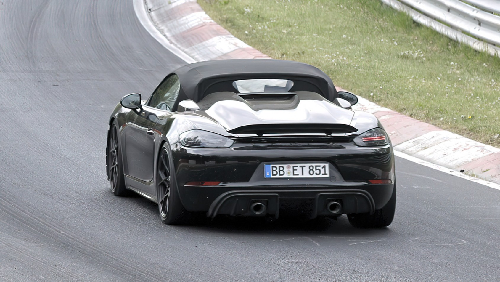 Porsche Boxster 718 sylwetka z tyłu