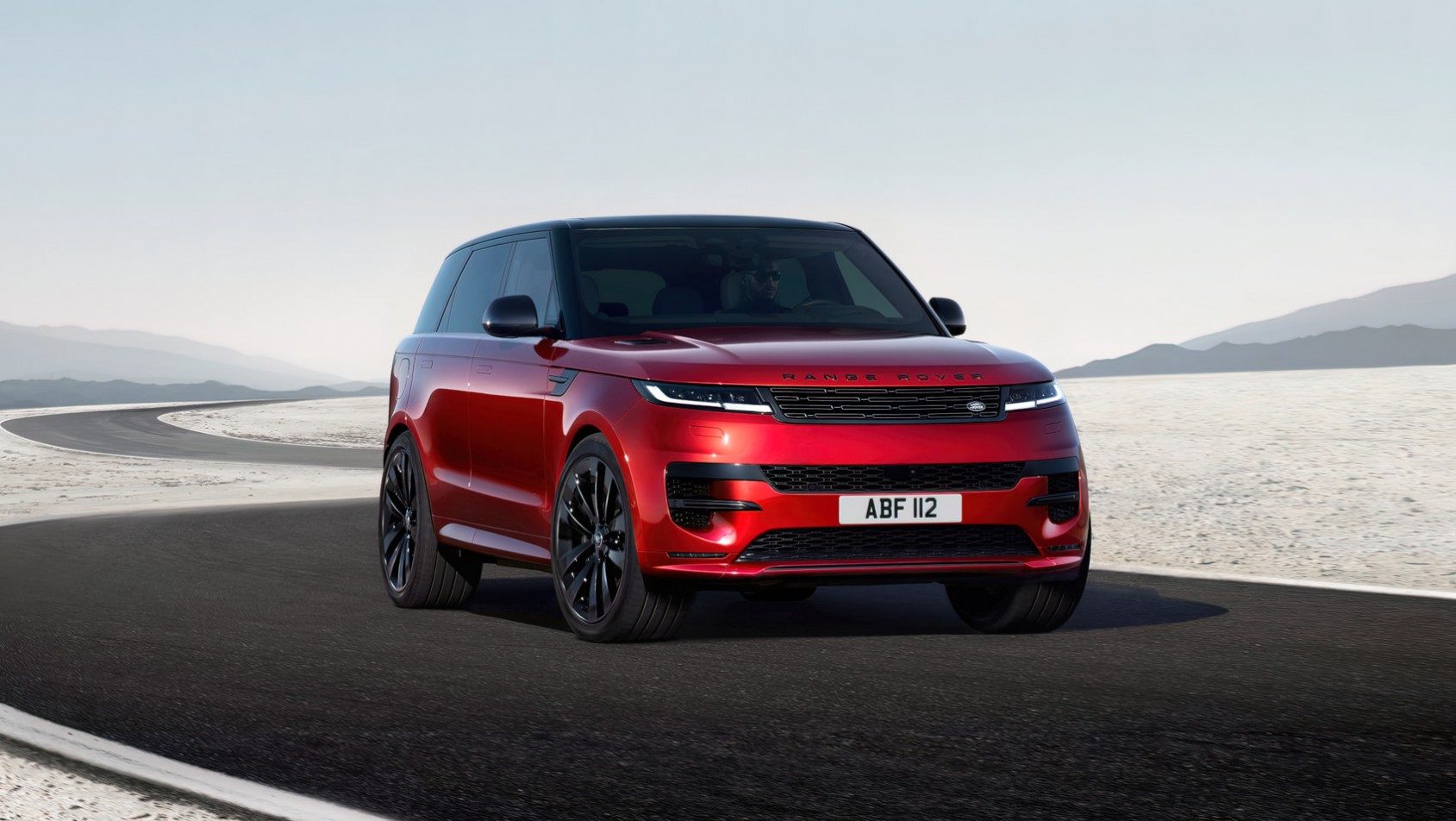 Range Rover Sport sylwetka z przodu