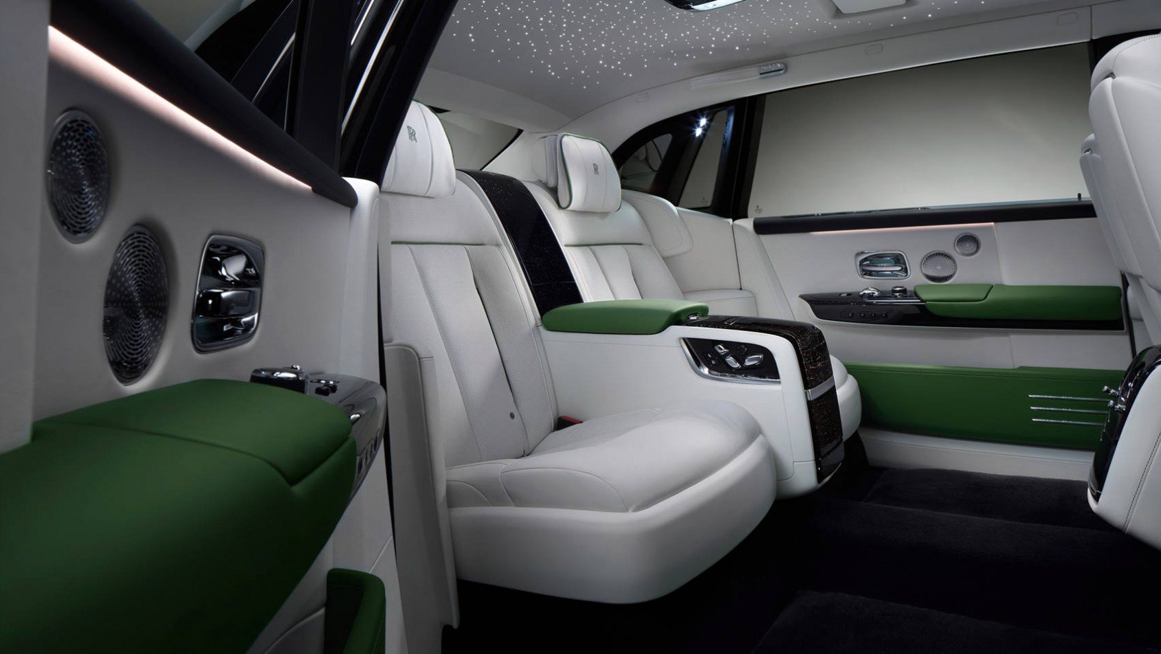 Rolls-Royce Phantom II - wnętrze auta