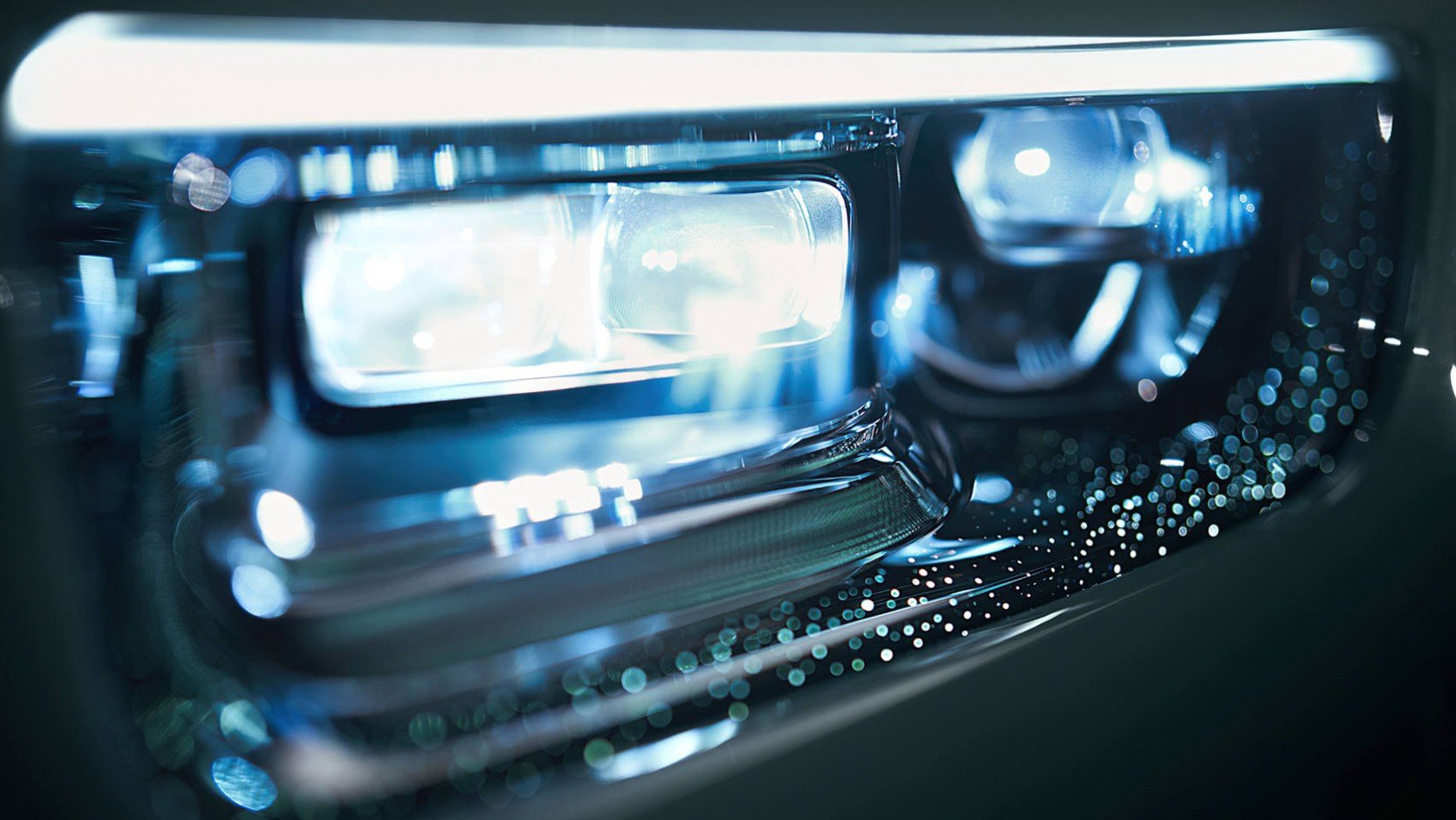 Rolls-Royce Phantom II - złożona struktura reflektora