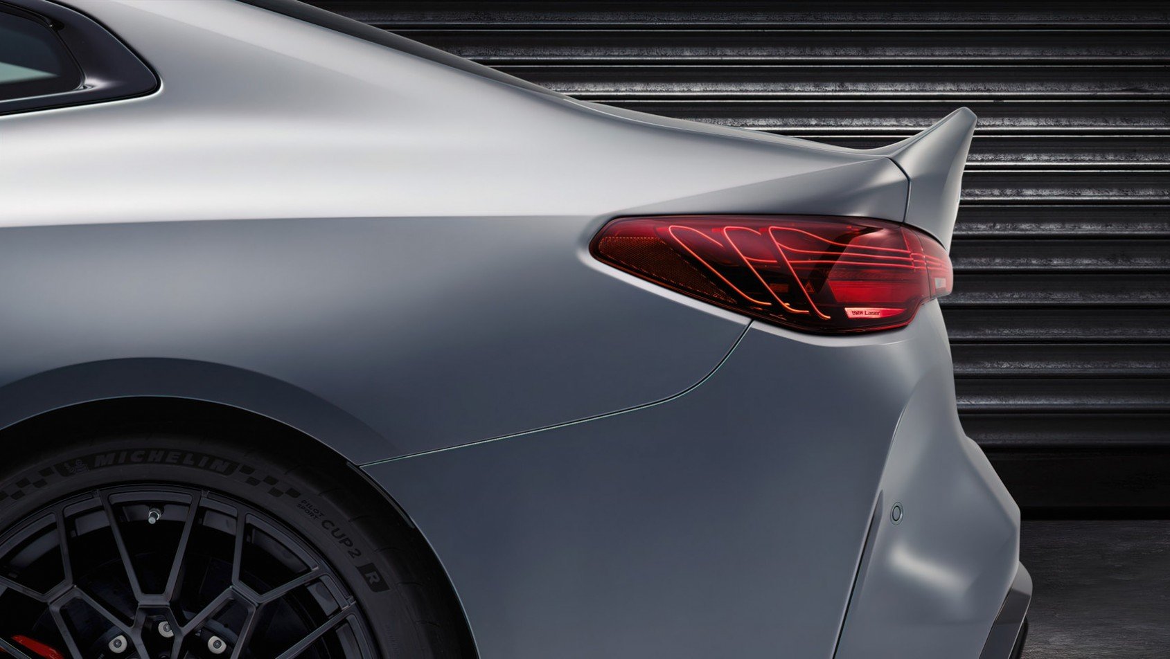 BMW_M4_CSL_światła tylne