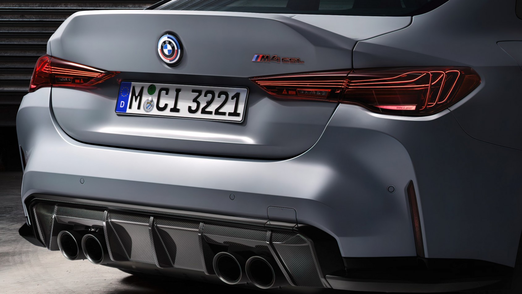 BMW_M4_CSL_tył