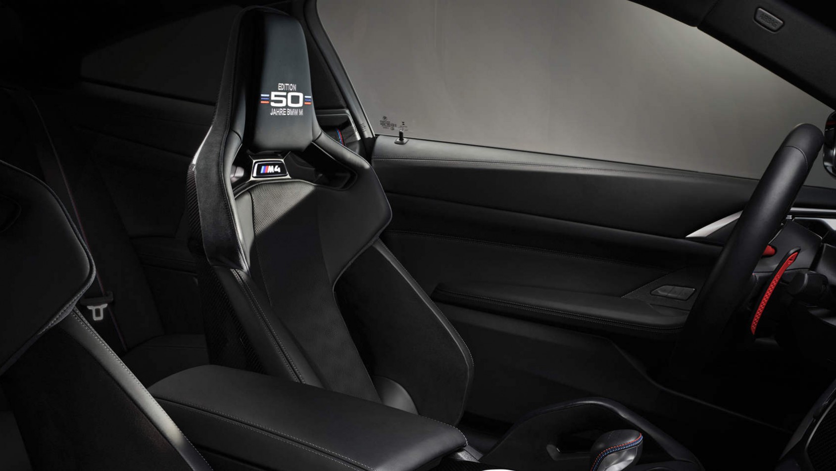 Wnętrze BMW M4 50 Jahre