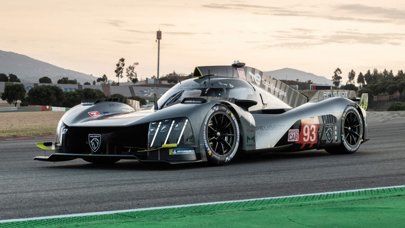 Peugeot 9X8 Le Mans Hypercar
