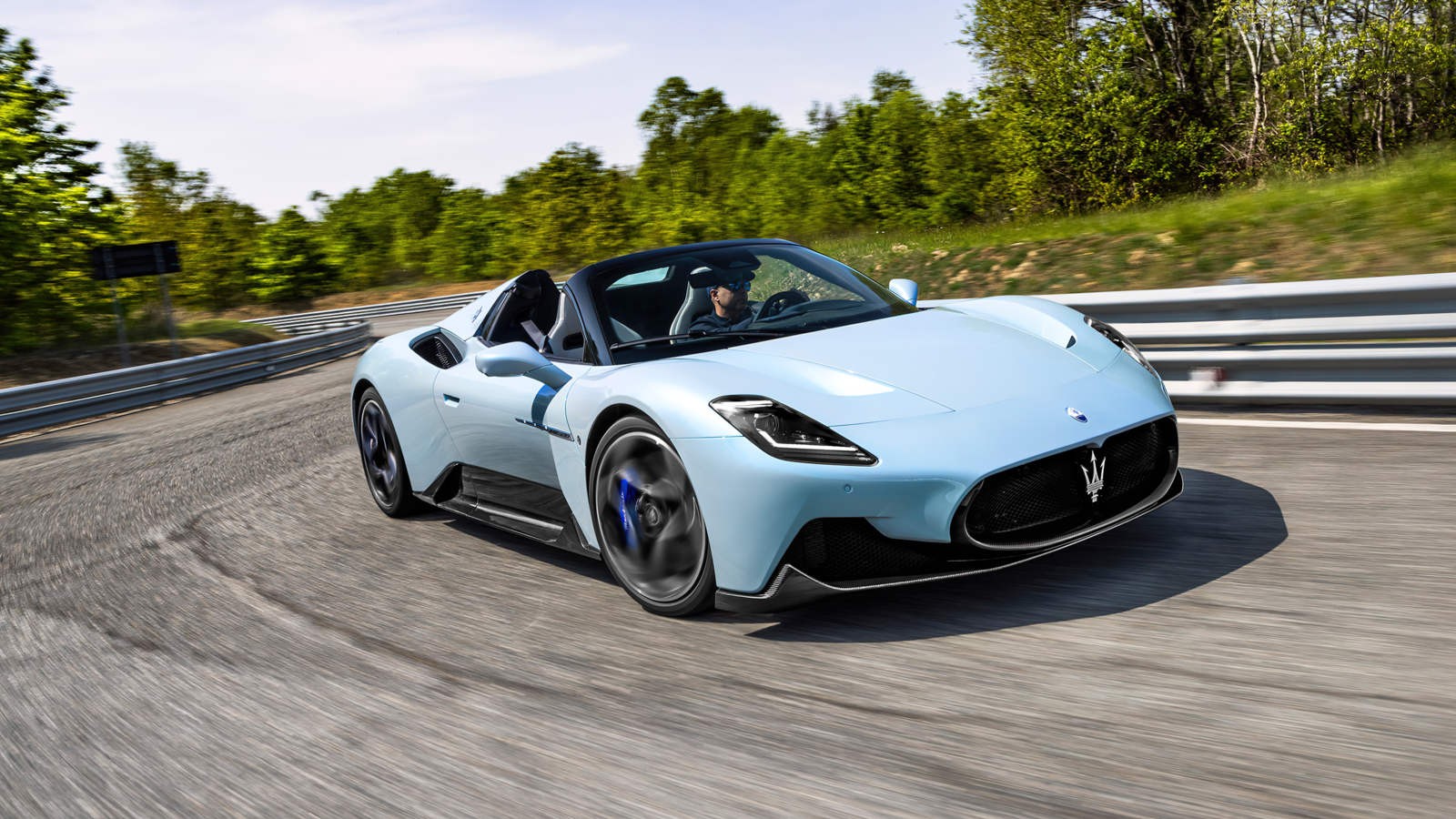 Maserati MC20 Cielo na torze