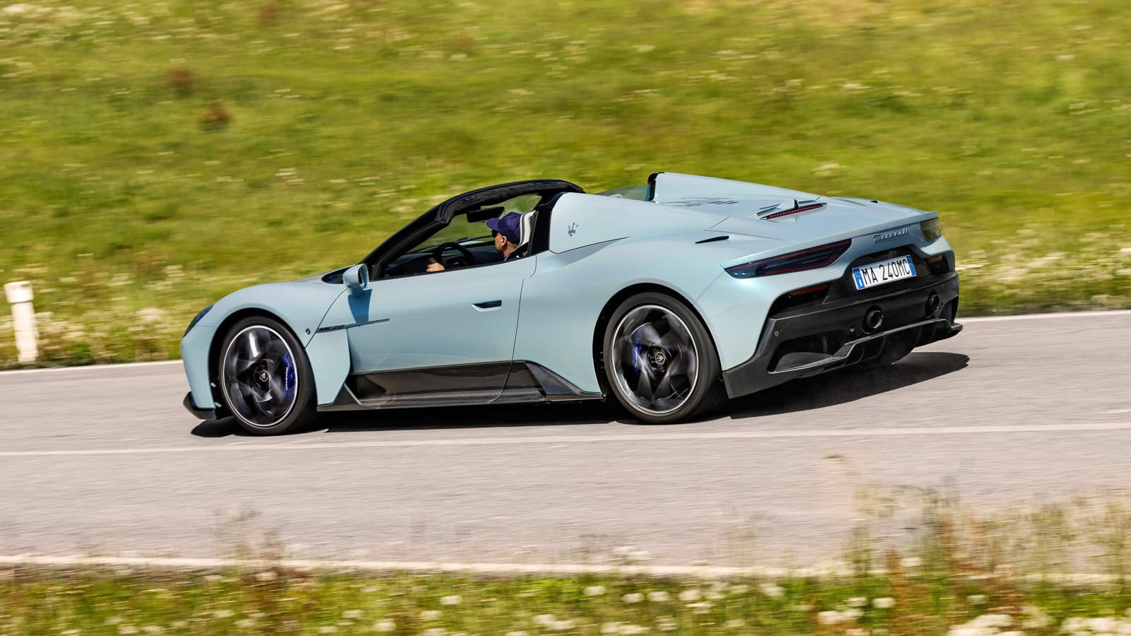 Maserati MC20 Cielo w kolorze Aquamarina