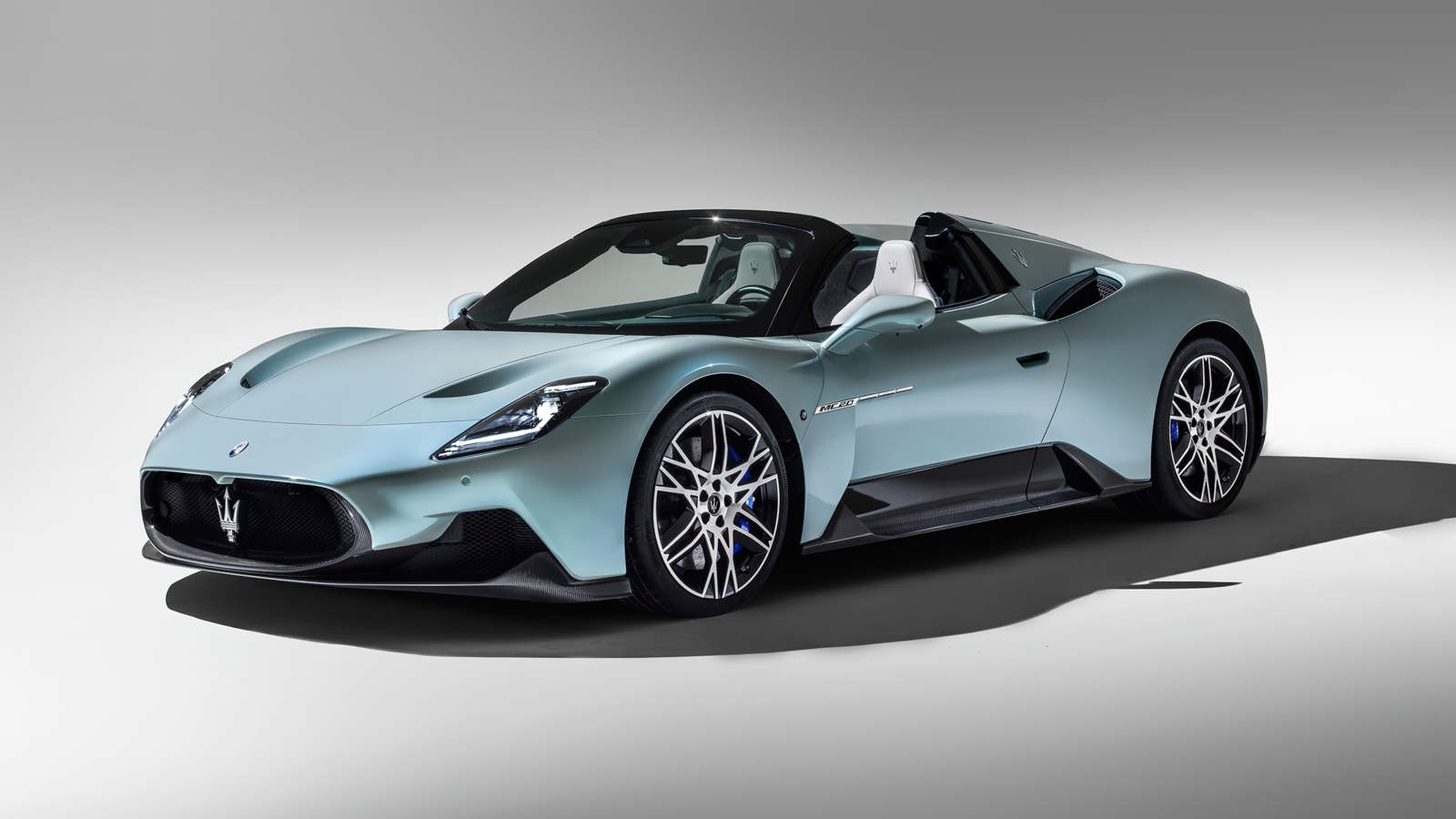 Maserati MC20 Cielo - sesja w studiu