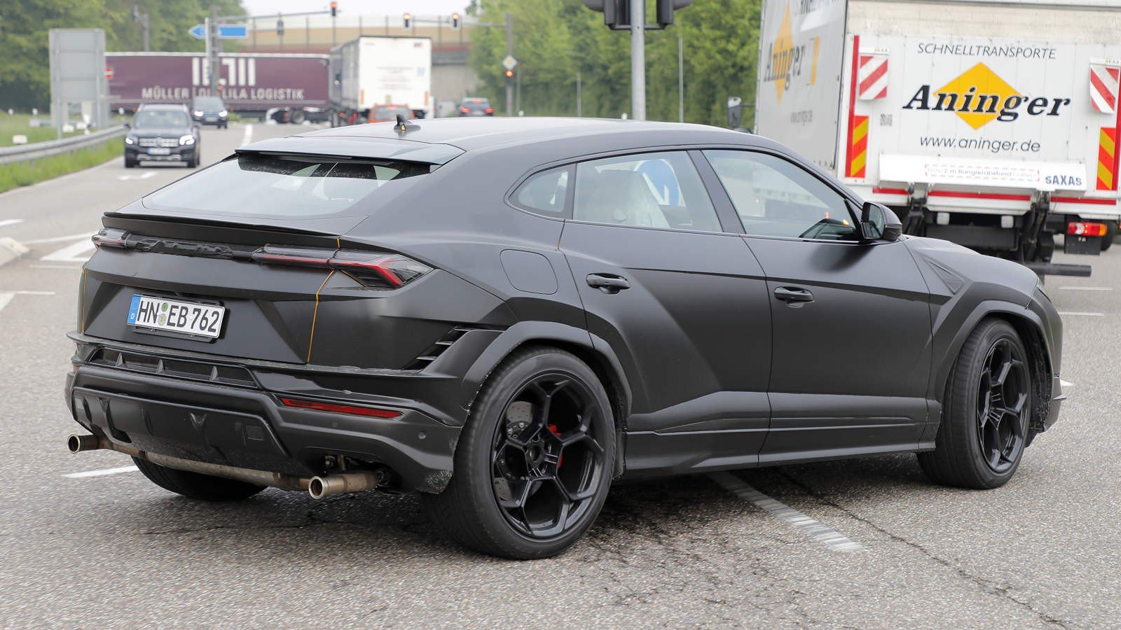 Lamborghini Urus - widok z tyłu