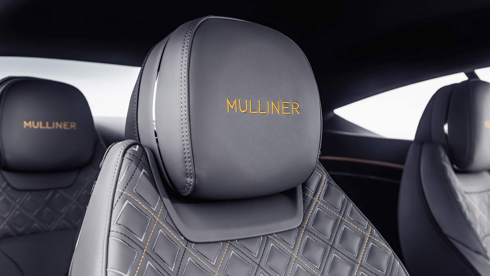 Bentley Continental GT Mulliner - fotele i ich wyjątkowe przeszycia