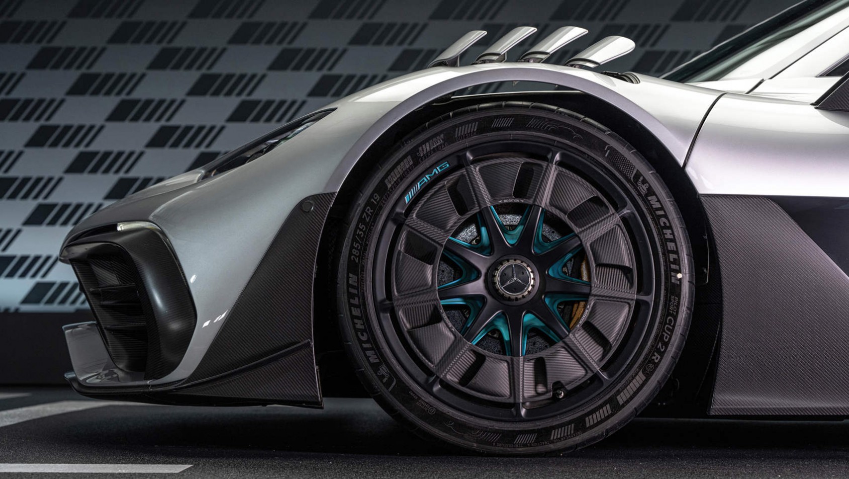 Karbonowo-ceramiczne hamulce - Mercedes AMG Project One