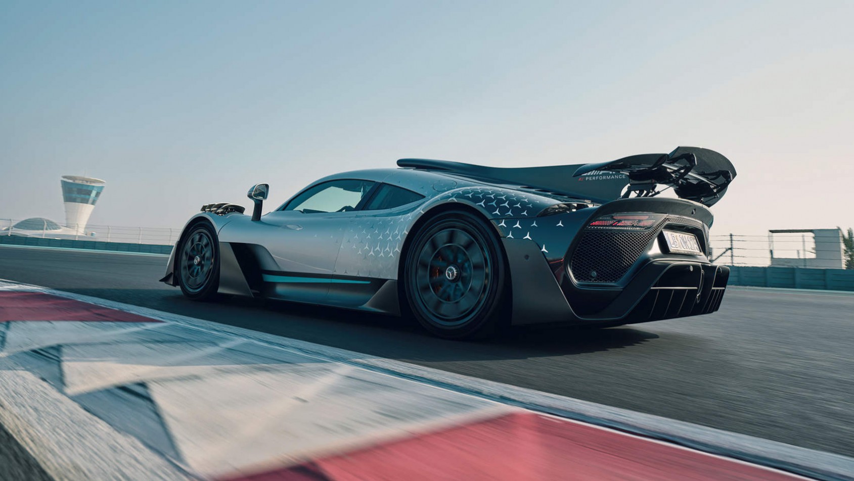 Mercedes-AMG Project One na torze