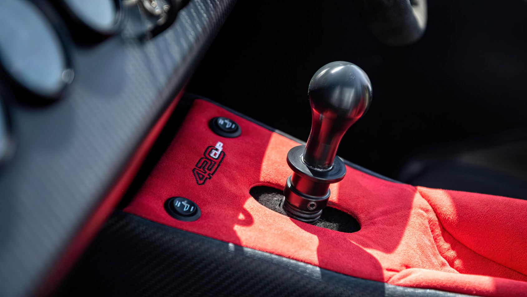 Caterham 420 Cup dźwignia skrzyni biegów