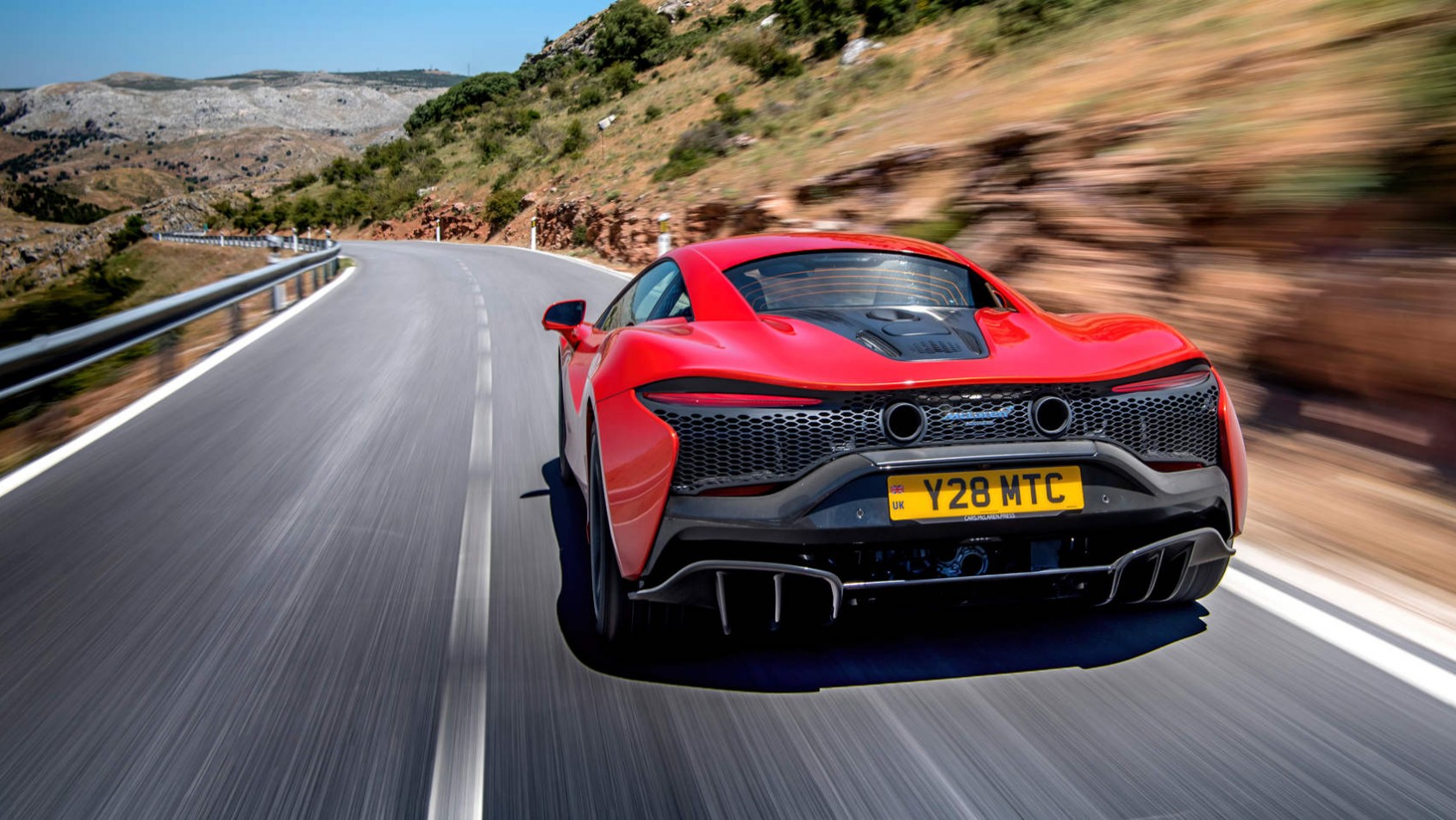 McLaren Artura podczas testów