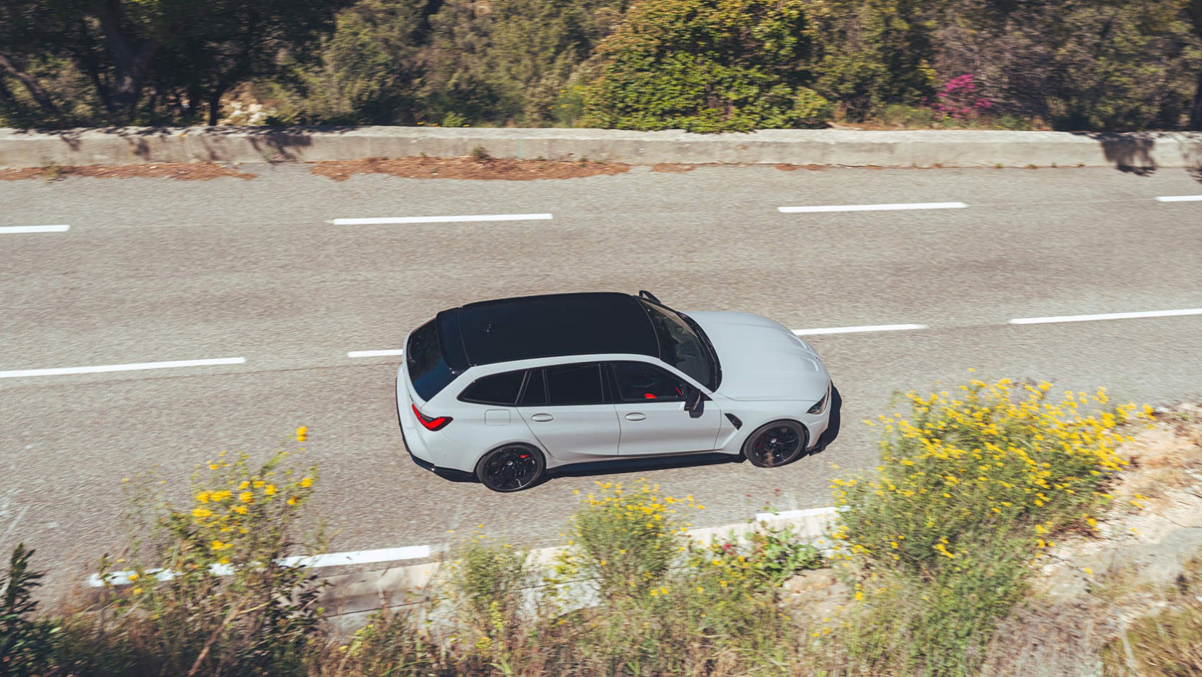 BMW M3 Touring Competition xDrive - czarny lakierowany dach
