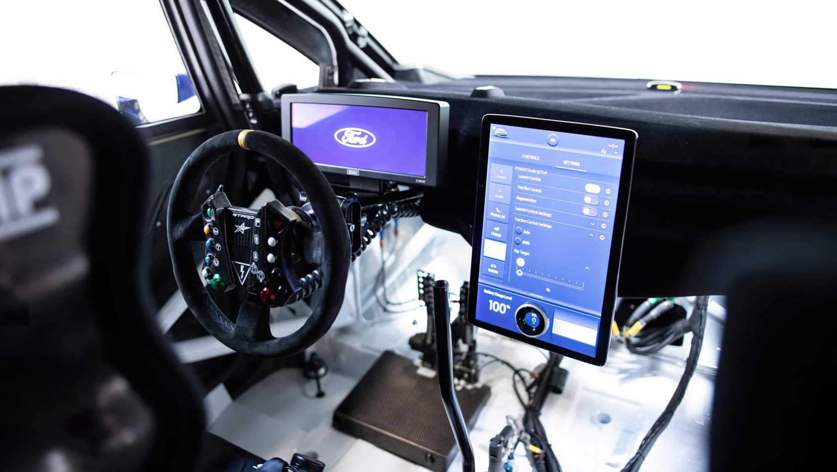 Ford Pro Electric SuperVan - kabina