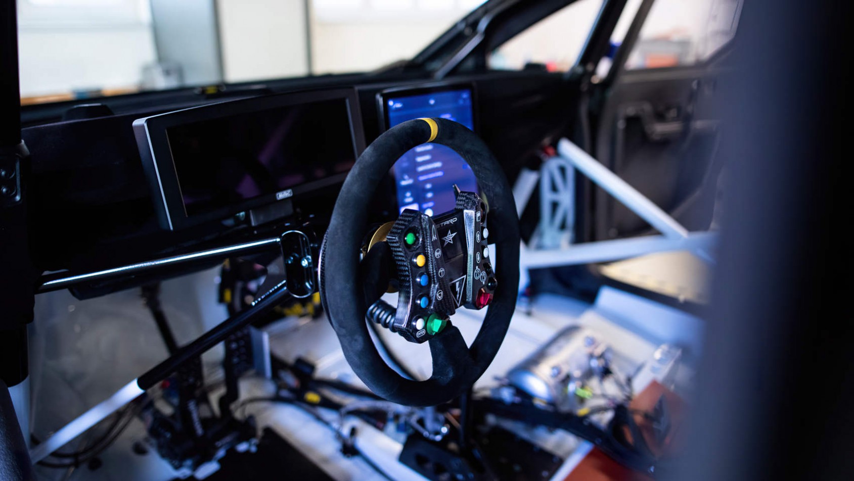 Ford Pro Electric SuperVan - kierownica