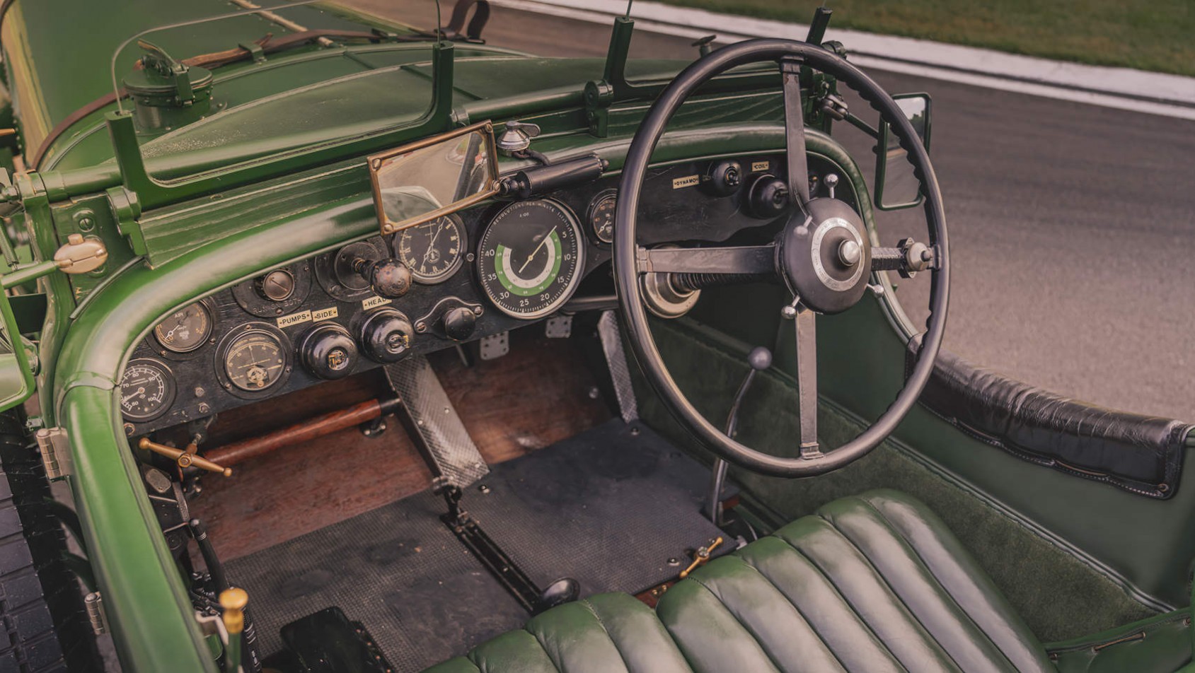 Bentley Speed Six - kabina