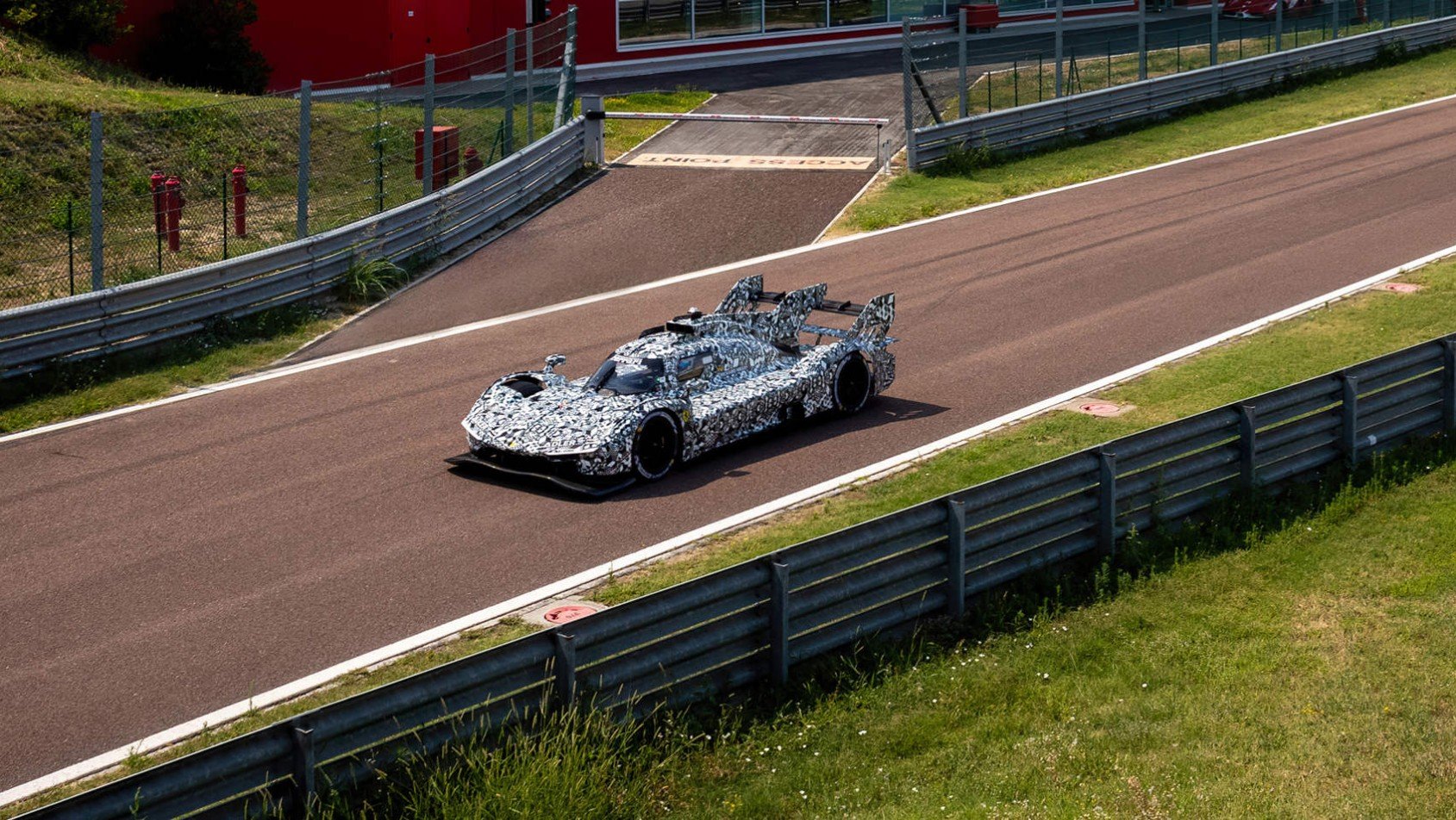 Najnowszy bolid Ferrari Le Mans Hypercar