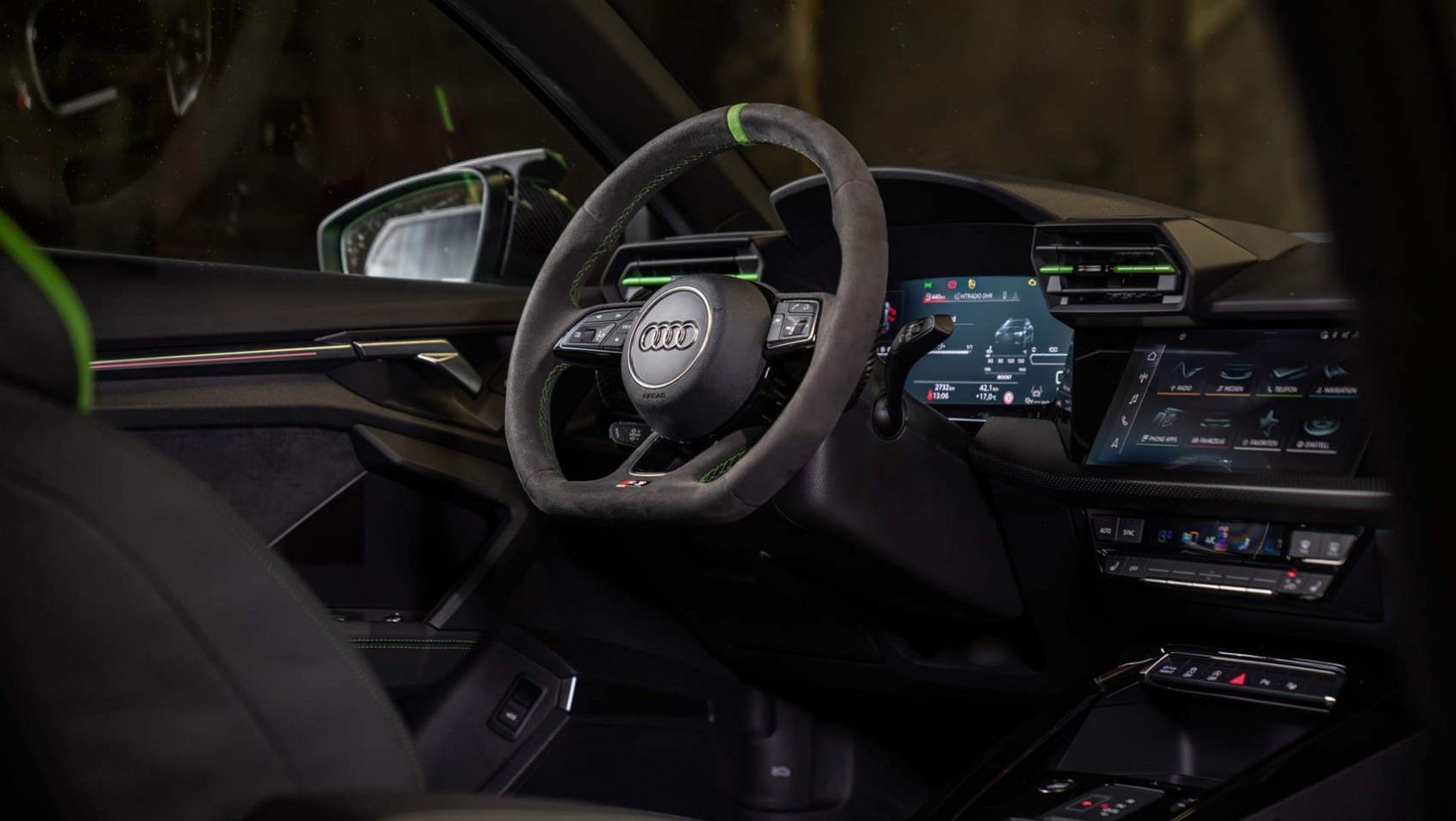Audi ABT RS3-R - wnętrze auta