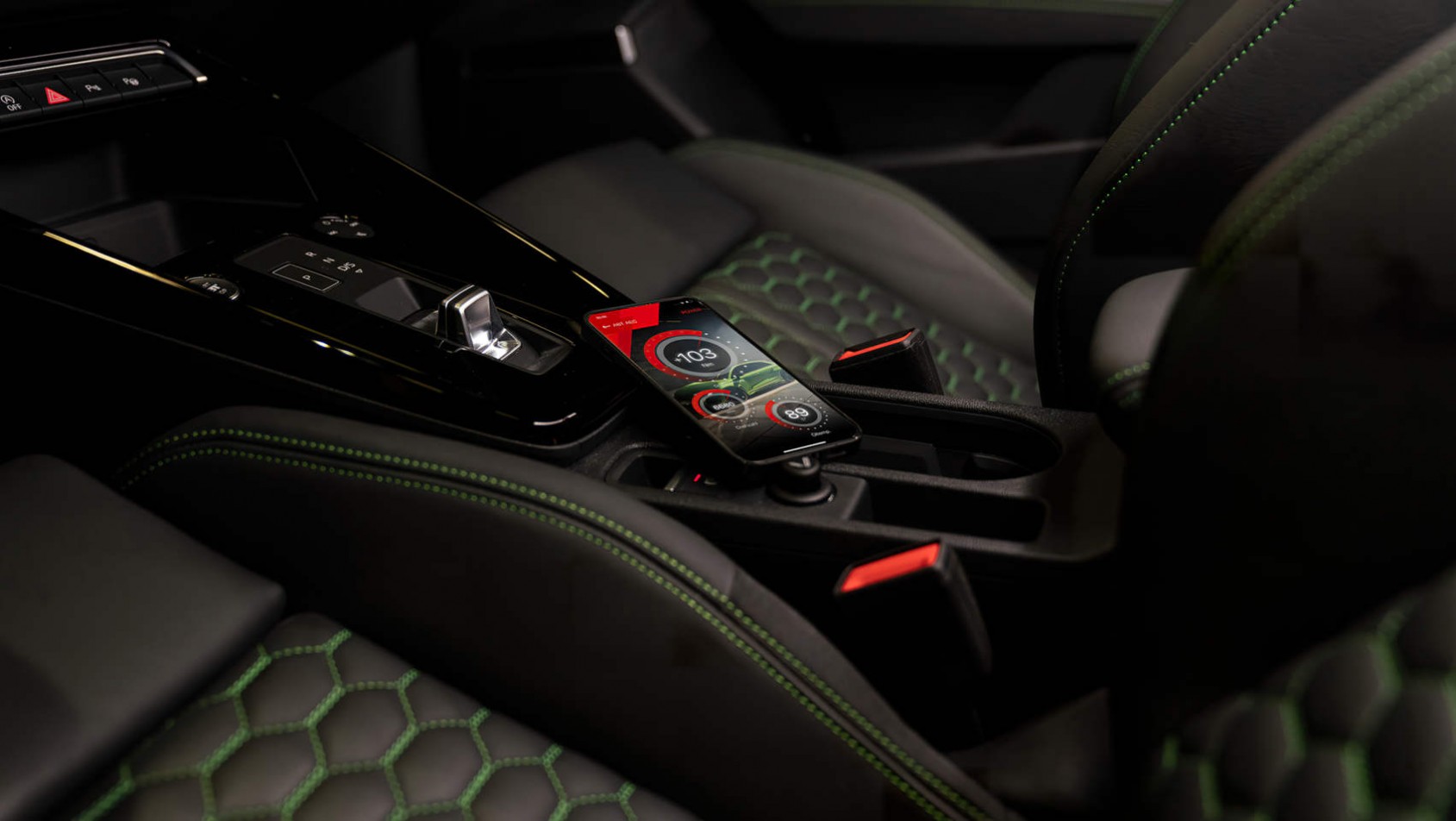 Audi ABT RS3-R - aplikacja