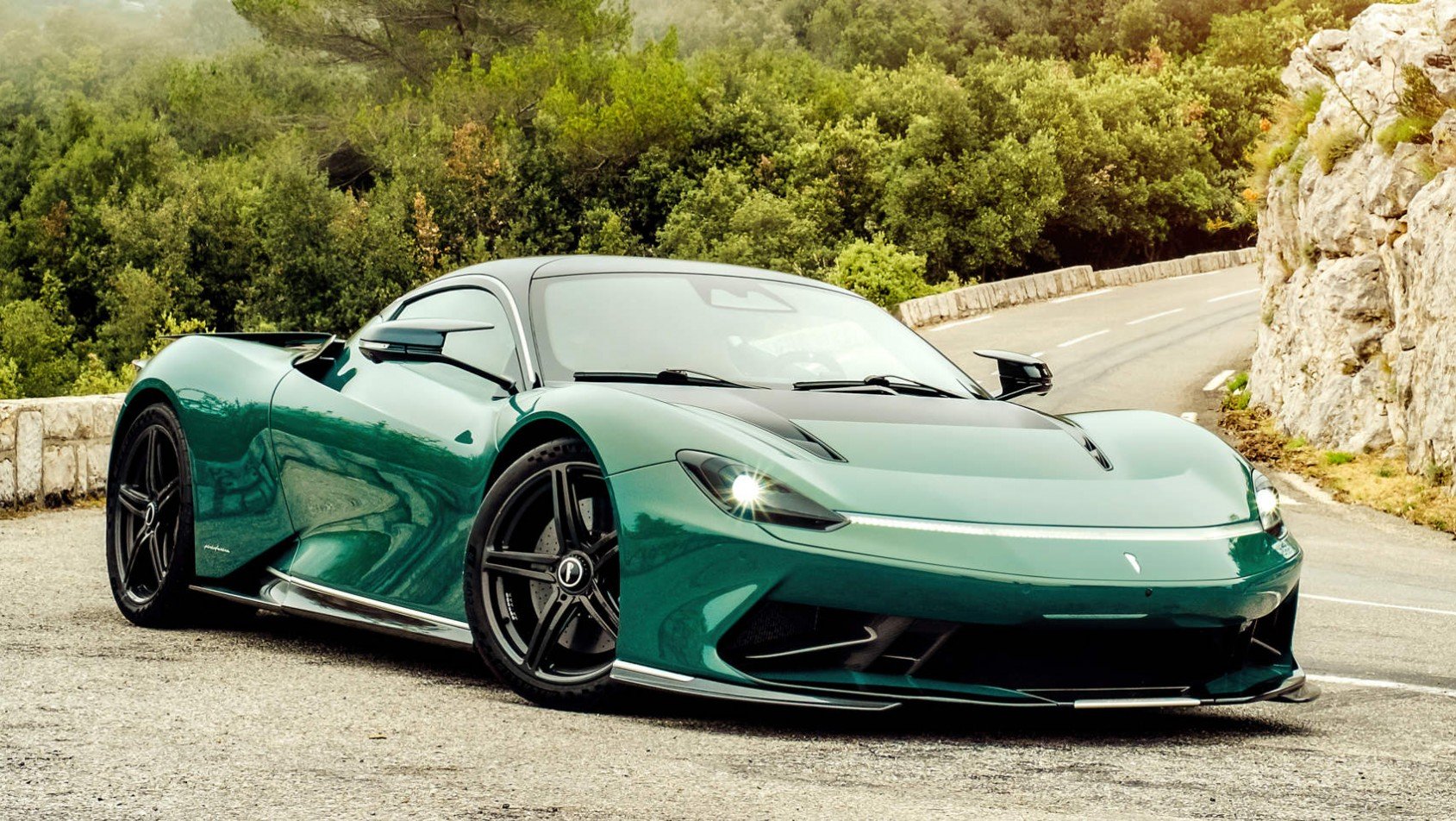 Pininfarina Battista prawy przód