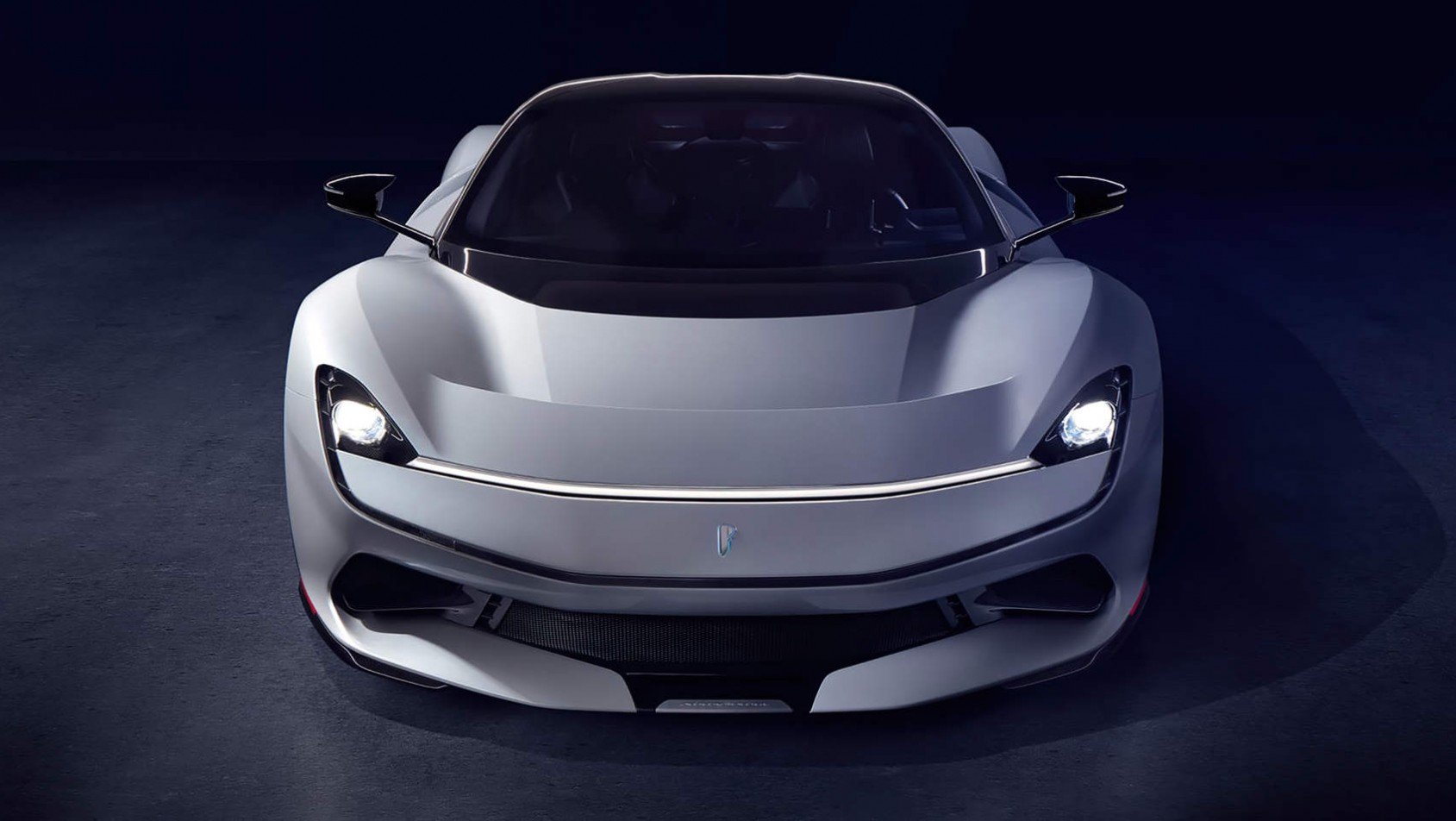 Pininfarina Battista - zbliżenie na front