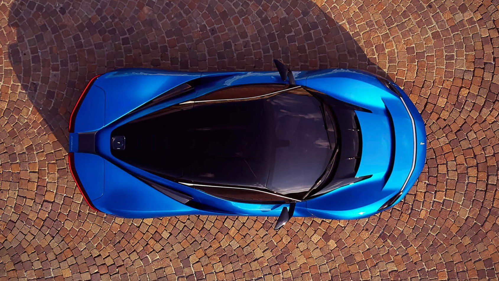 Pininfarina Battista z lotu ptaka