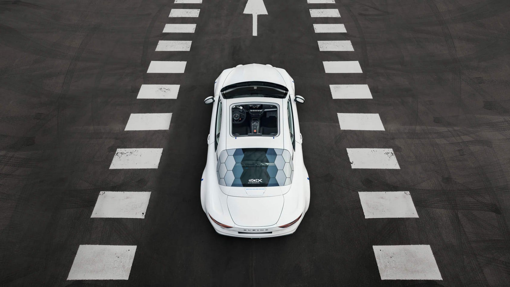 Alpine A110 E-Ternité na torze