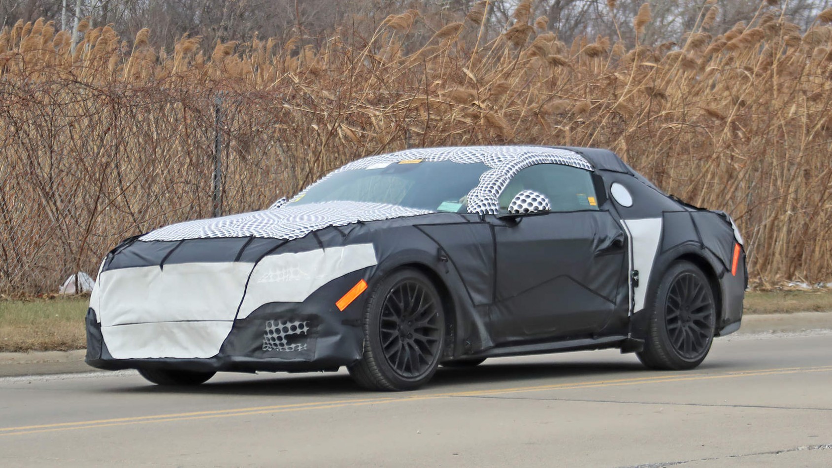 Nowy Ford Mustang - front auta