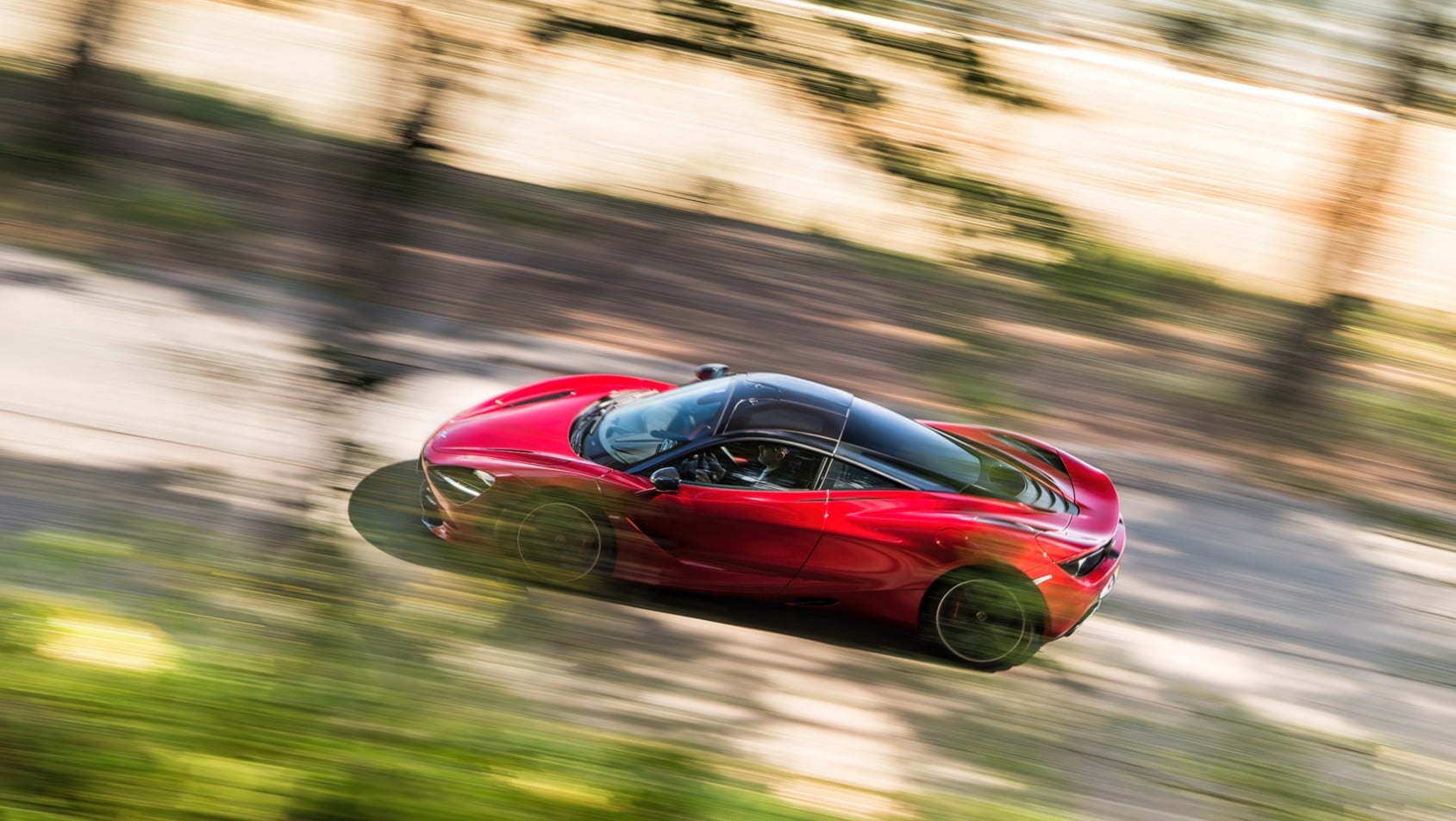 McLaren 720s w ruchu