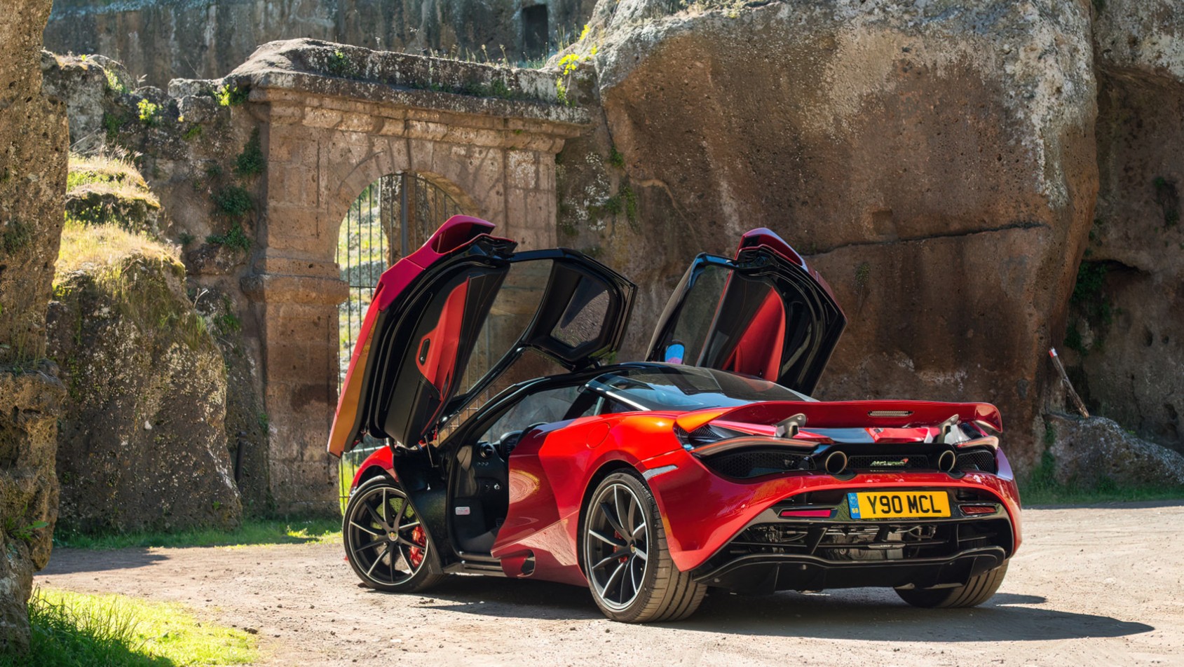 McLaren 720s sylwetka auta