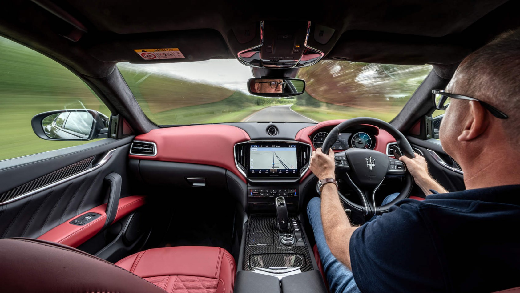 Maserati Ghibli Trofeo - luksusowe wnętrze