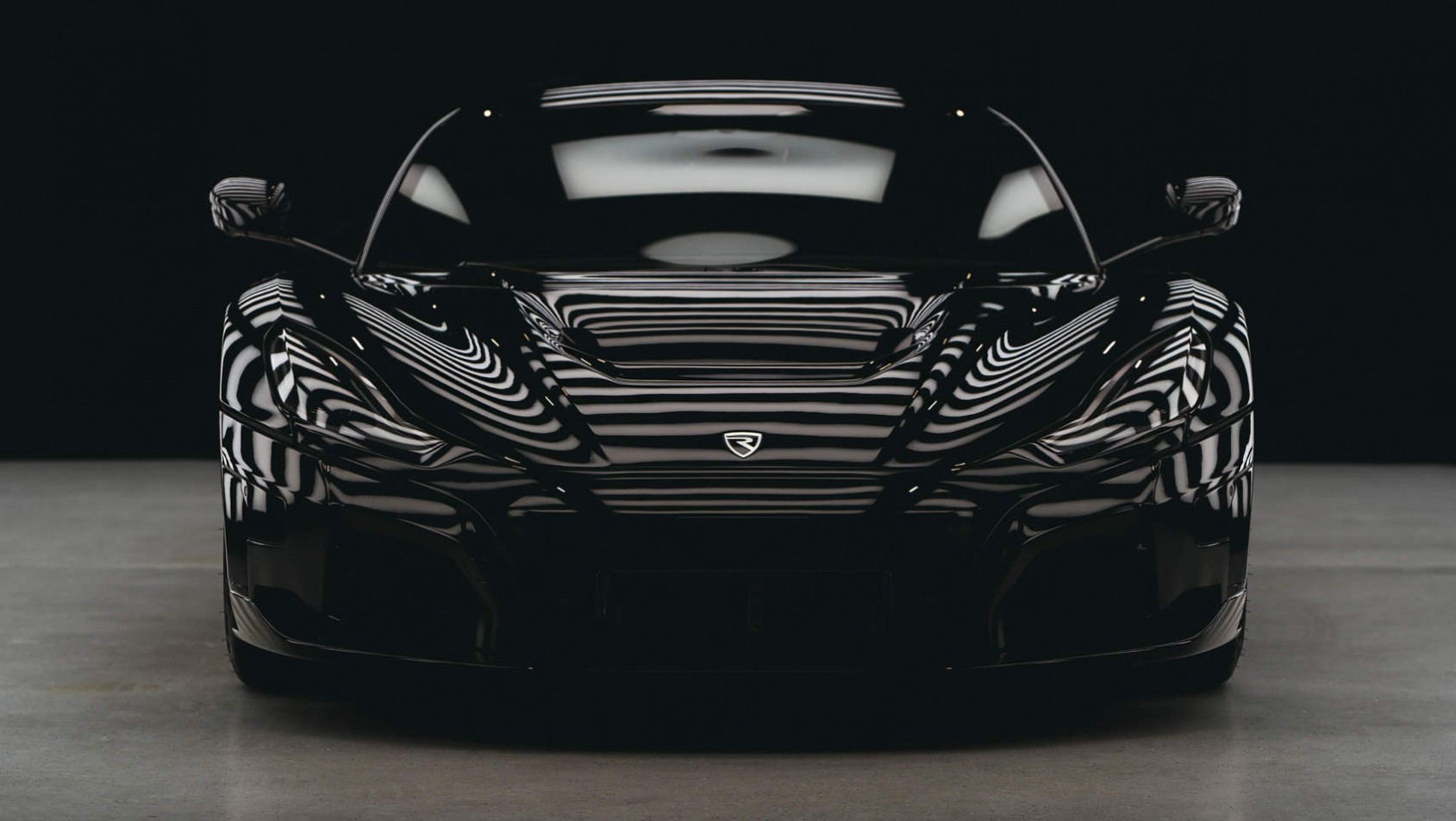 Pierwszy produkcyjny Rimac Nevera w kolorze Stellar Black