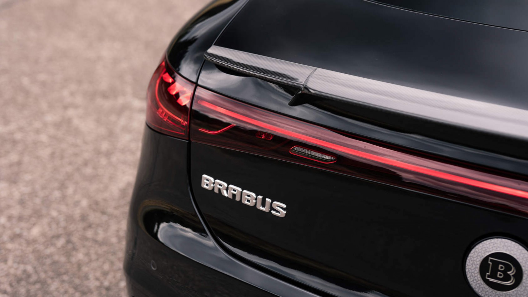 Brabus Mercedes-Benz EQS Brabus Mercedes-Benz EQS - zbliżenie na tył auta