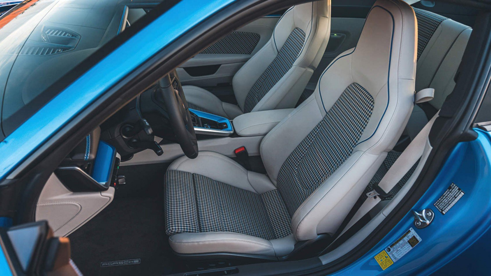 Porsche 911 Sally Carrera Special Edition Porsche 911 Sally Carrera Special Edition - fotele