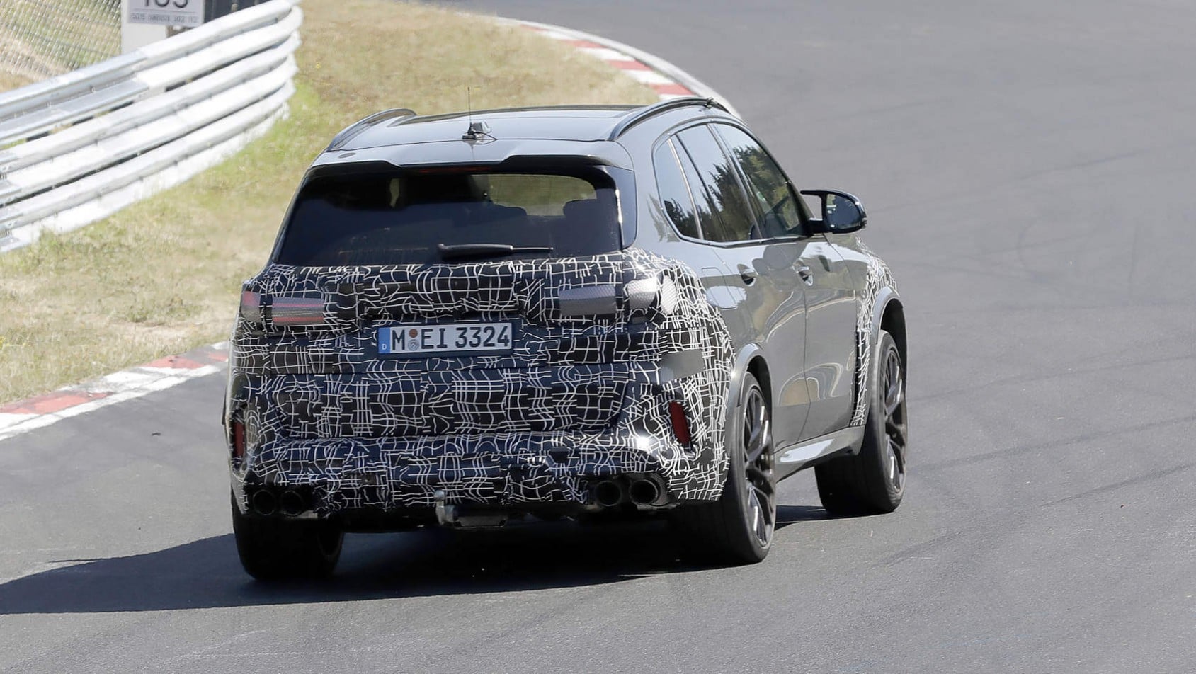 BMW X5 M Competition - tył bez większych zmian