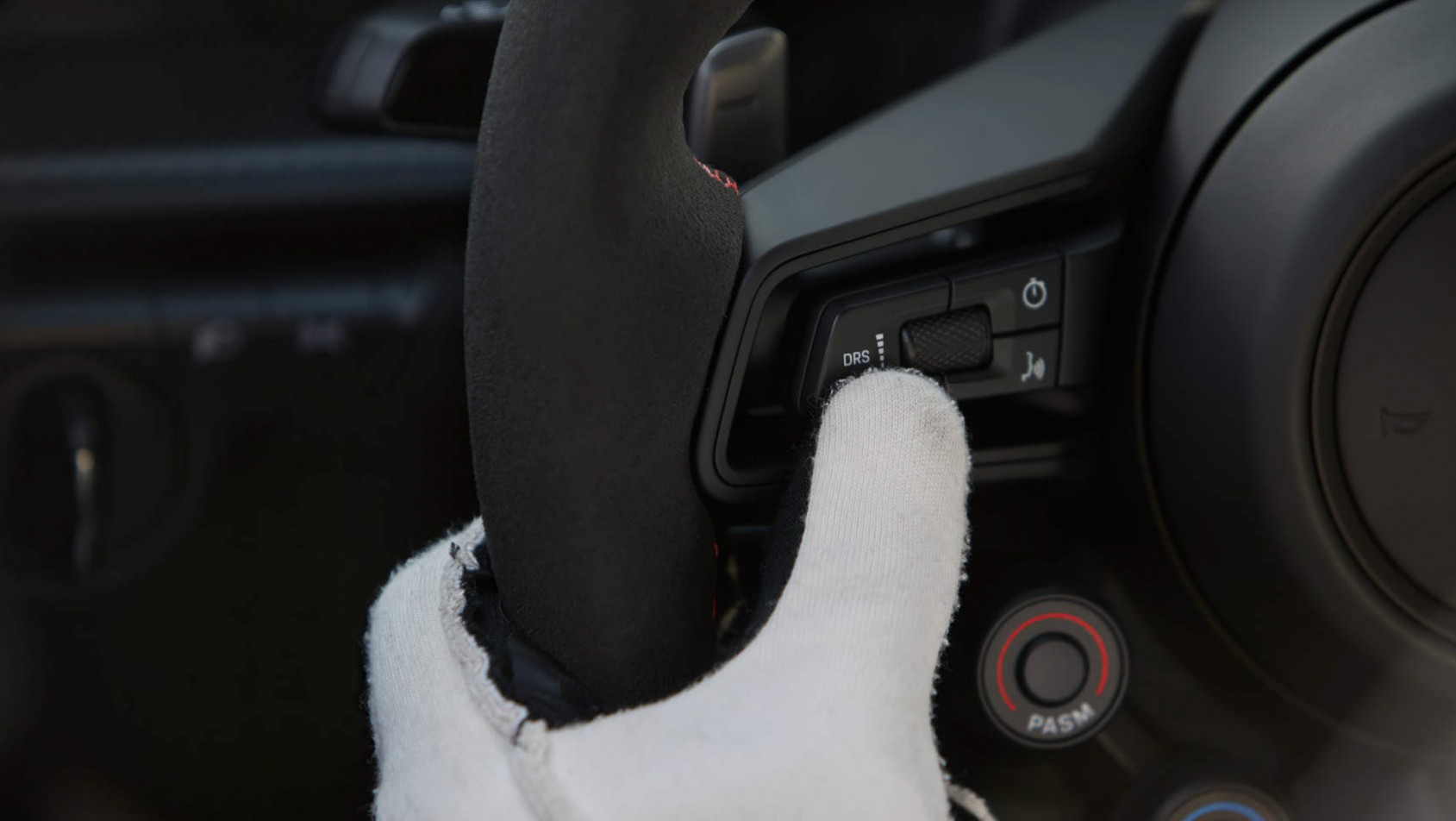 Nowe Porsche 911 GT3 RS (992) - pokrętła na kierownicy