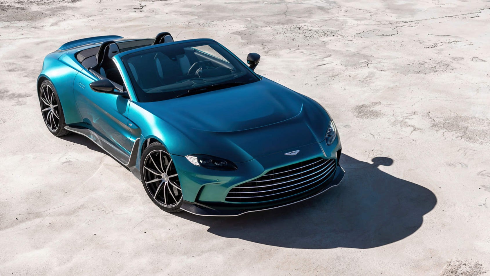 Aston Martin V12 Vantage Roadster - front