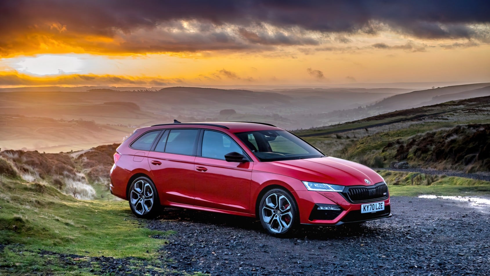 SKODA_Octavia_VRS_sylwetka z boku