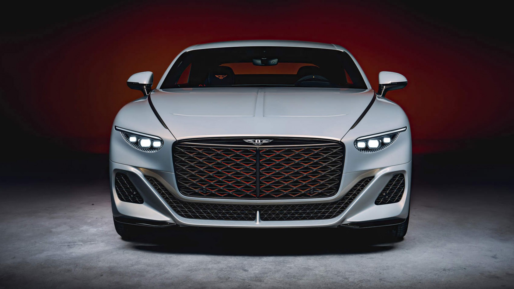 Bentley Mulliner Batur - front auta