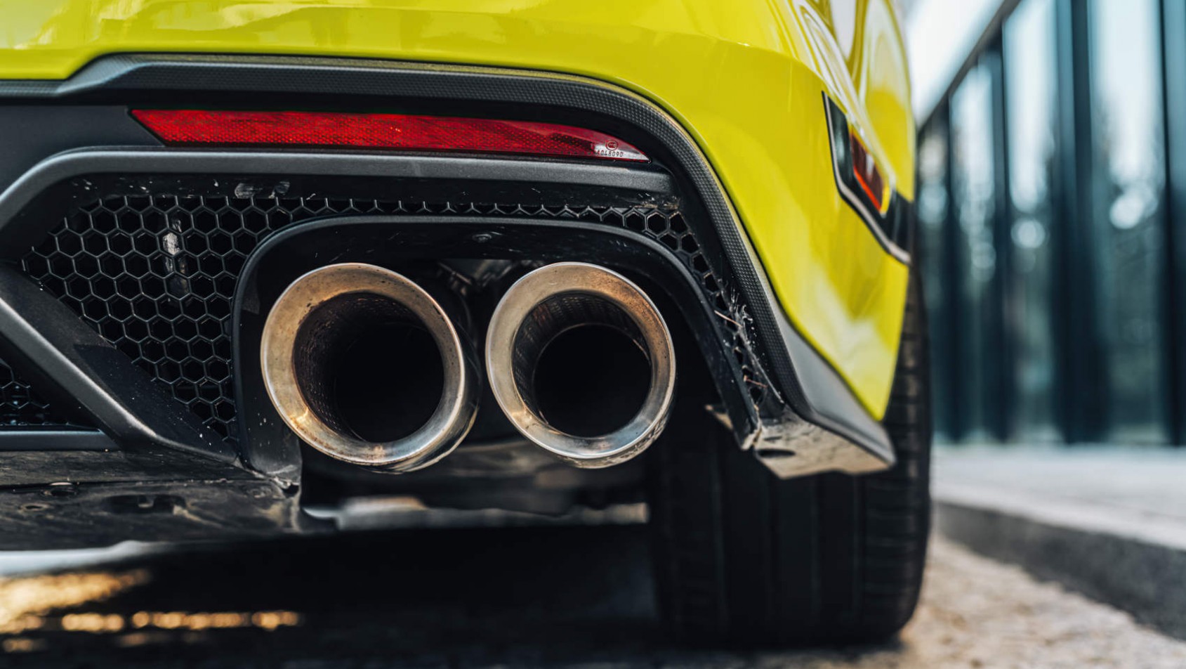 Ford Mustang Mach 1 - układ wydechowy