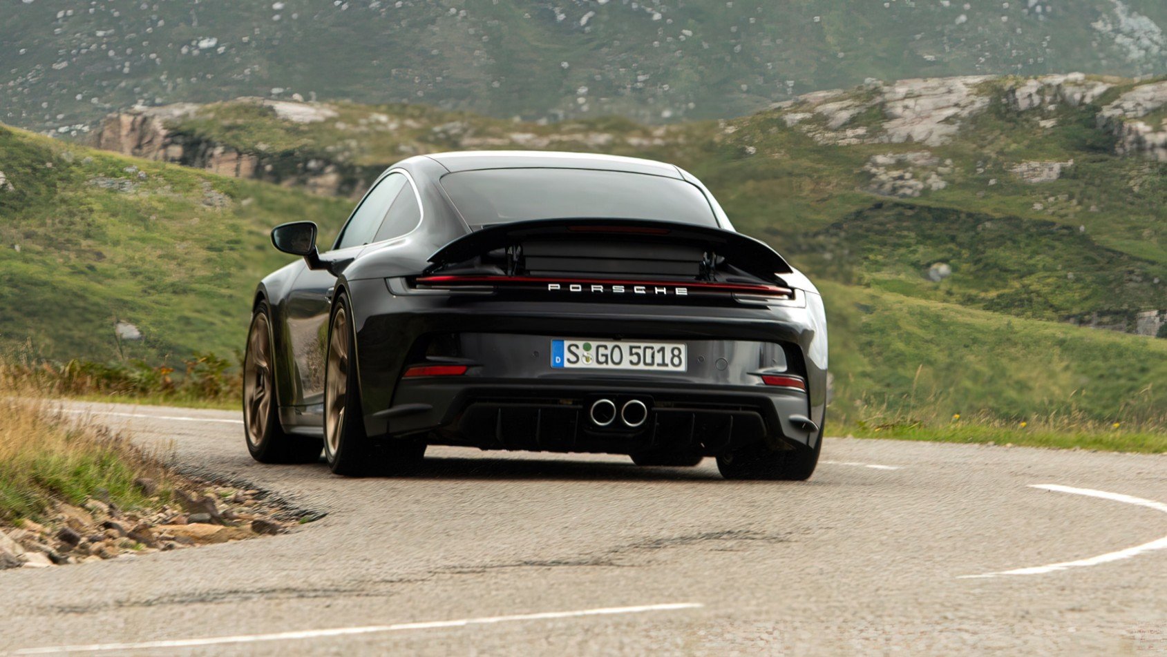 Porsche 911 GT3  Porsche 911 GT3 sylwetka z tyłu