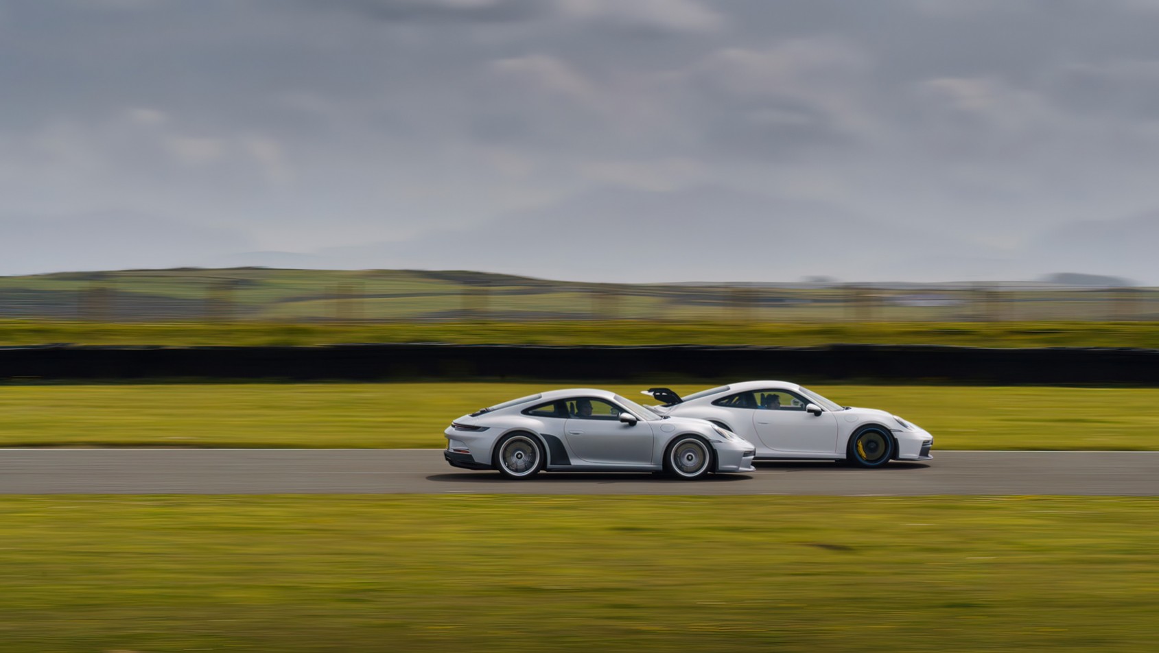 Porsche 911 GT3 2 Porsche 911 GT3 podczas pomiarów